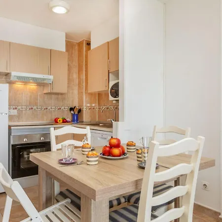 Appartamento Vermell-8 By Interhome