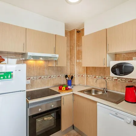Appartamento Vermell-8 By Interhome *