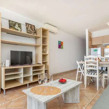 Vermell-8 By Interhome Appartamento *